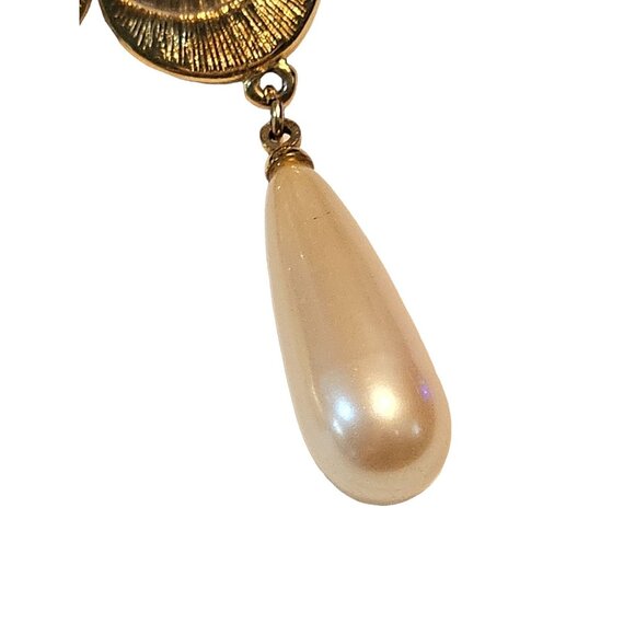 Monet Gold Tone Faux Pearl Drop Earrings Vintage - Picture 9 of 9